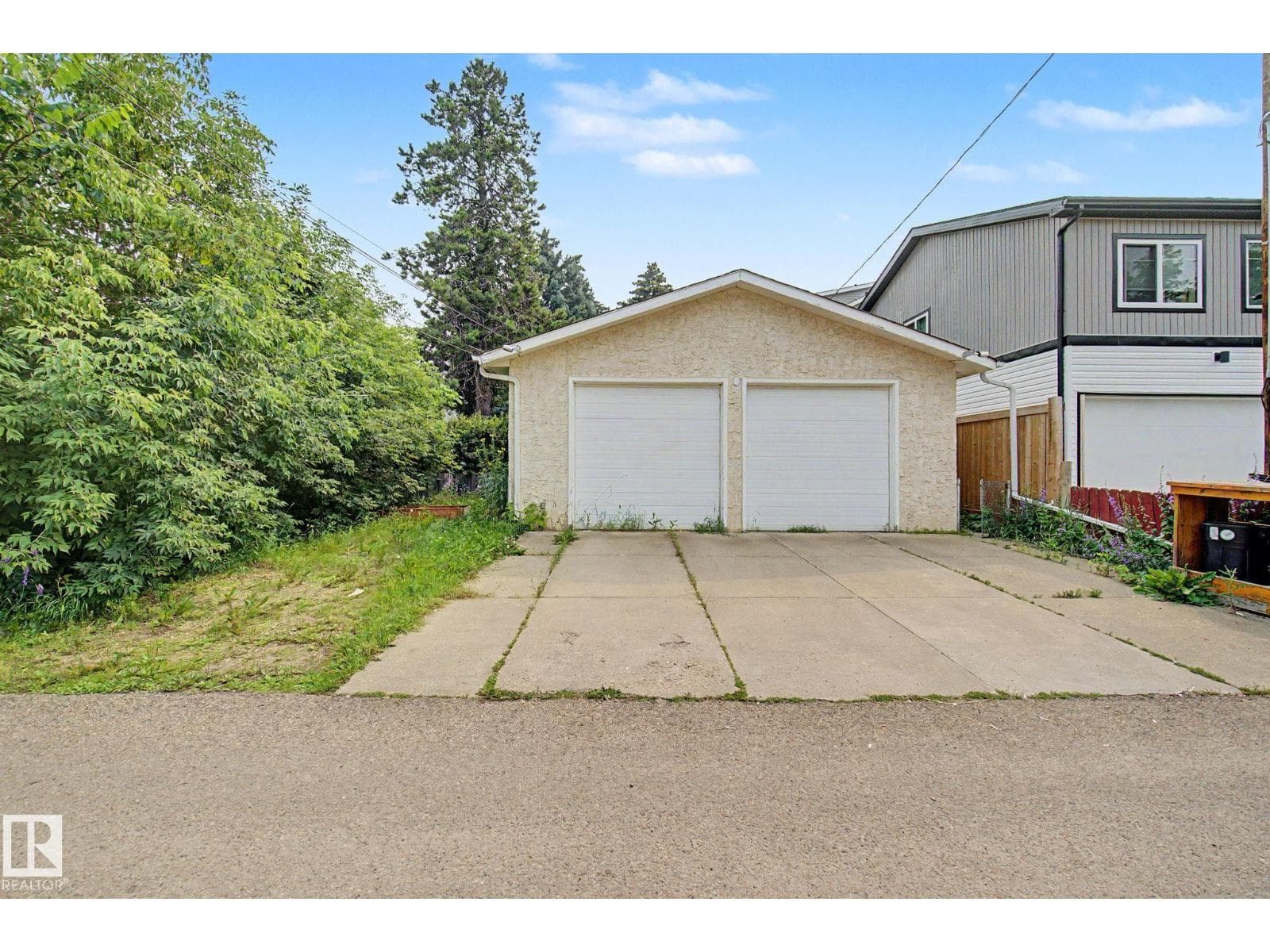 8710 83 AV NW — photo 21 of 21