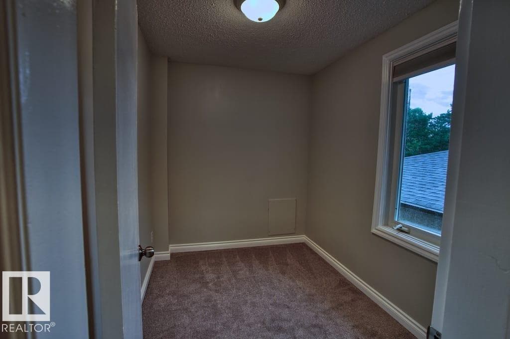 10026 87 AV NW — photo 26 of 44