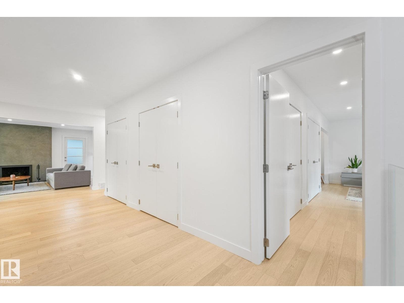 14128 98 AV NW — photo 19 of 74