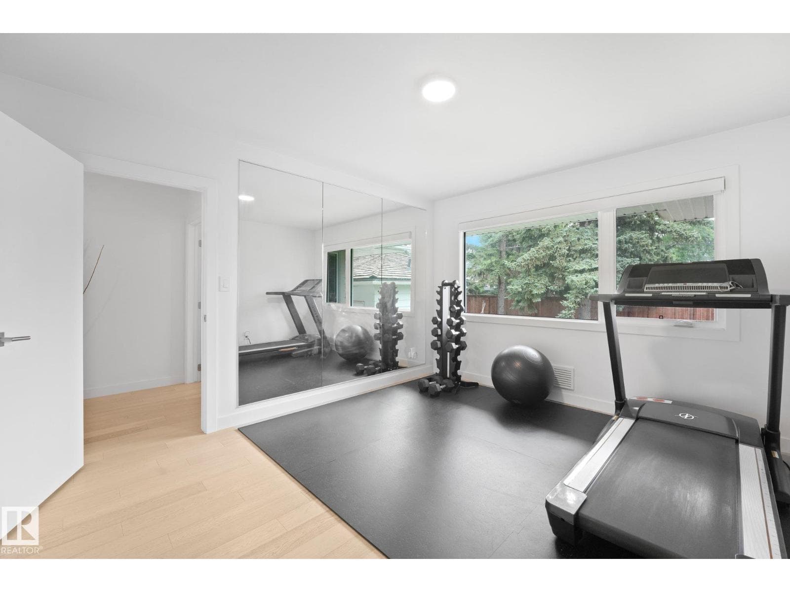 14128 98 AV NW — photo 29 of 74