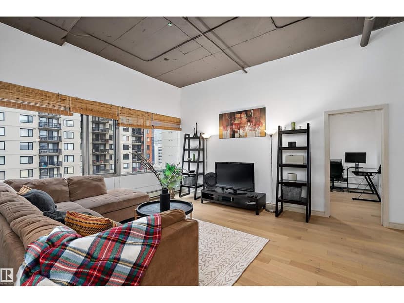 #908 10179 105 ST NW