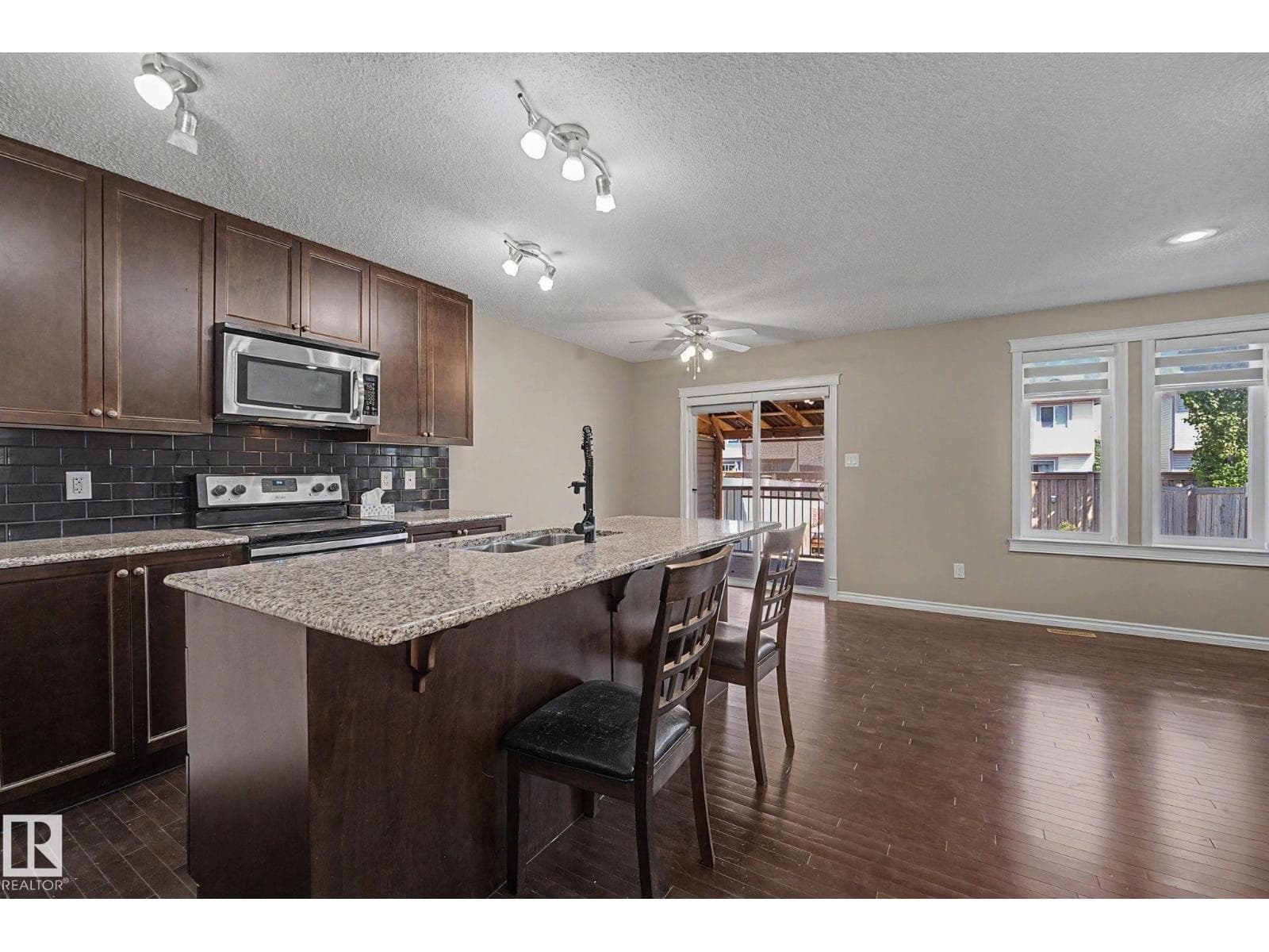 9507 SIMPSON CT NW — photo 11 of 46