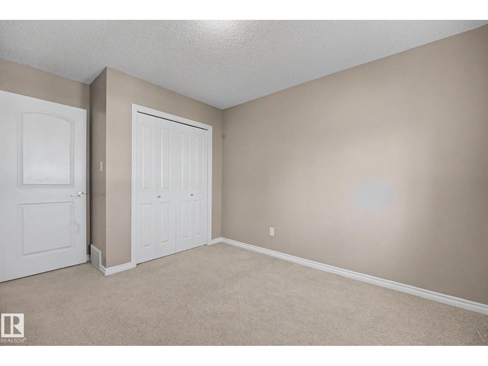 9507 SIMPSON CT NW — photo 32 of 46