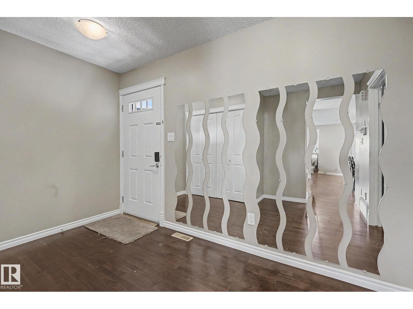 9507 SIMPSON CT NW — photo 4 of 46