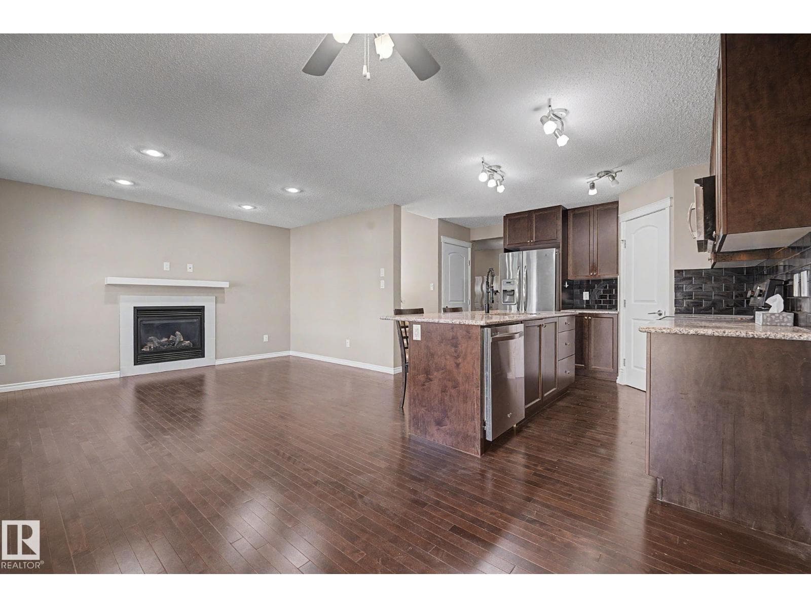 9507 SIMPSON CT NW — photo 9 of 46