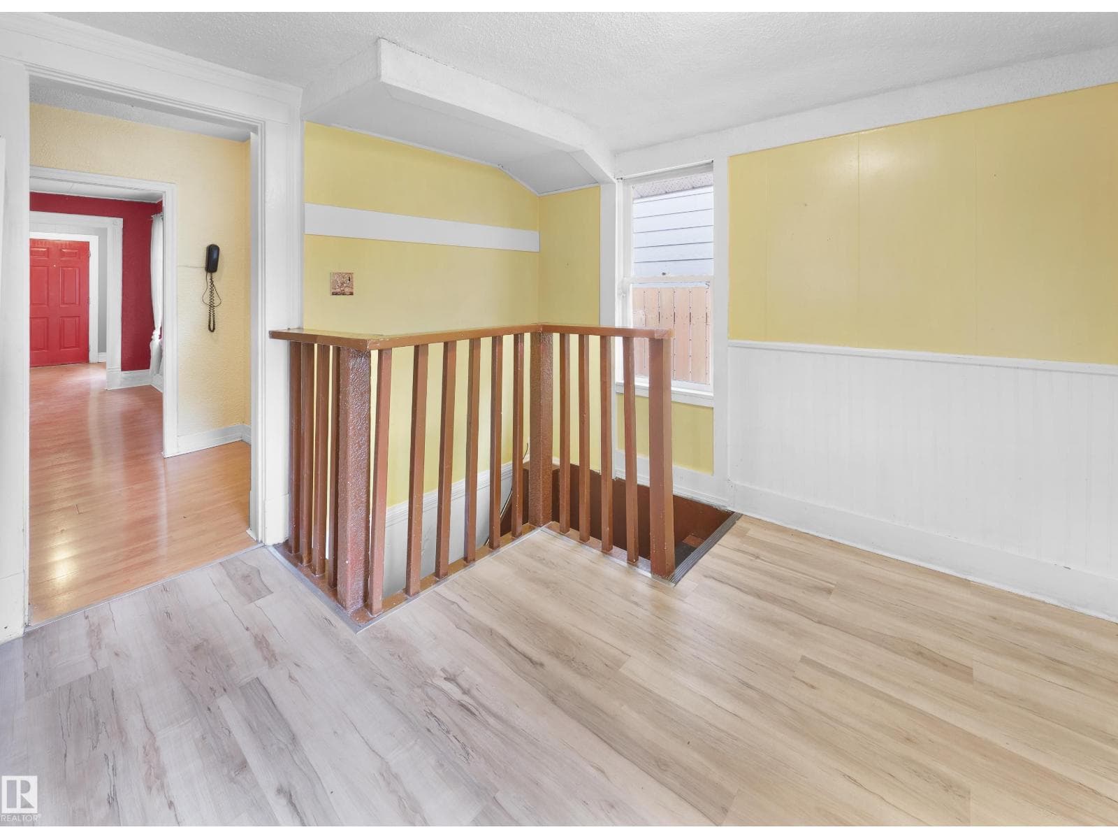 11038 84 AV NW — photo 24 of 31