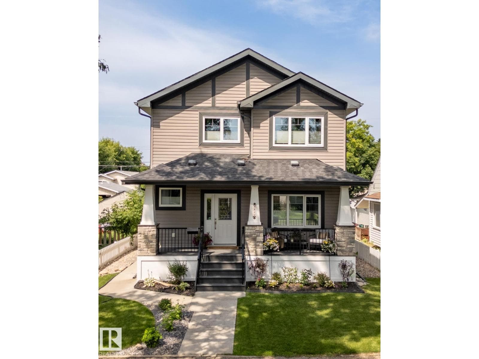 9844 75 AV NW — photo 1 of 45