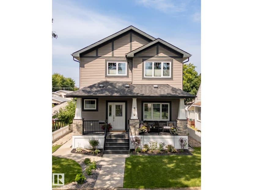 9844 75 AV NW