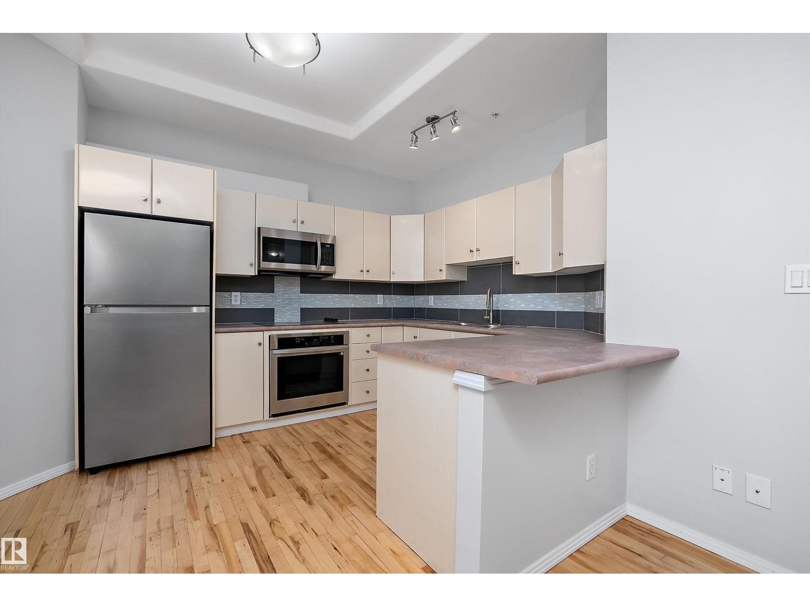 #108 10933 82 AV NW — photo 9 of 45