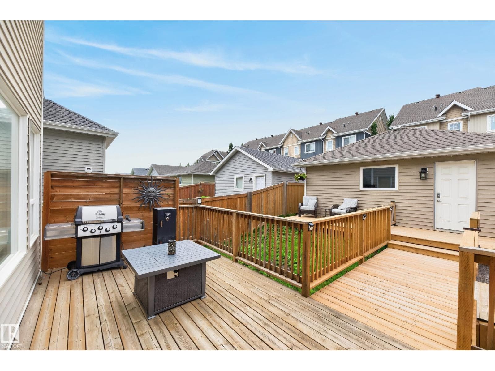 7915 22 AV SW — photo 49 of 62