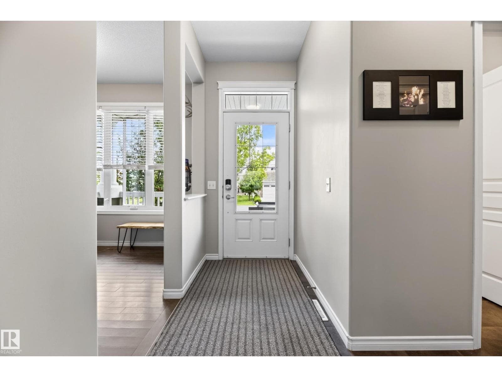 7915 22 AV SW — photo 5 of 62
