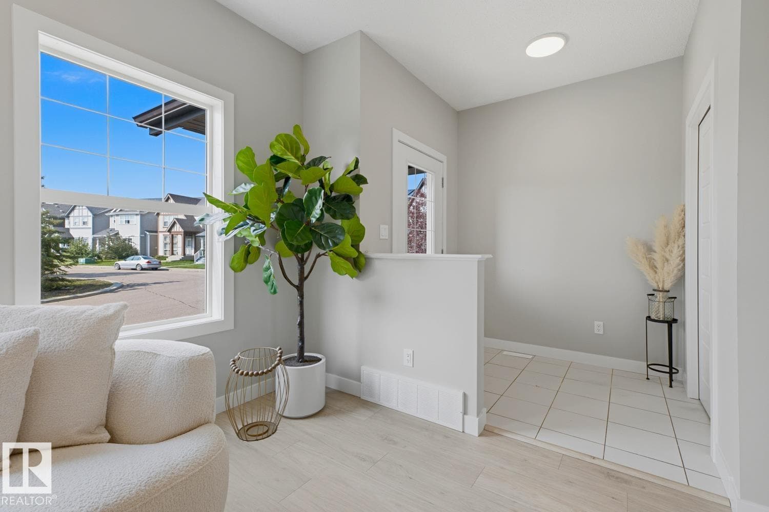 17677 60A ST NW — photo 3 of 24