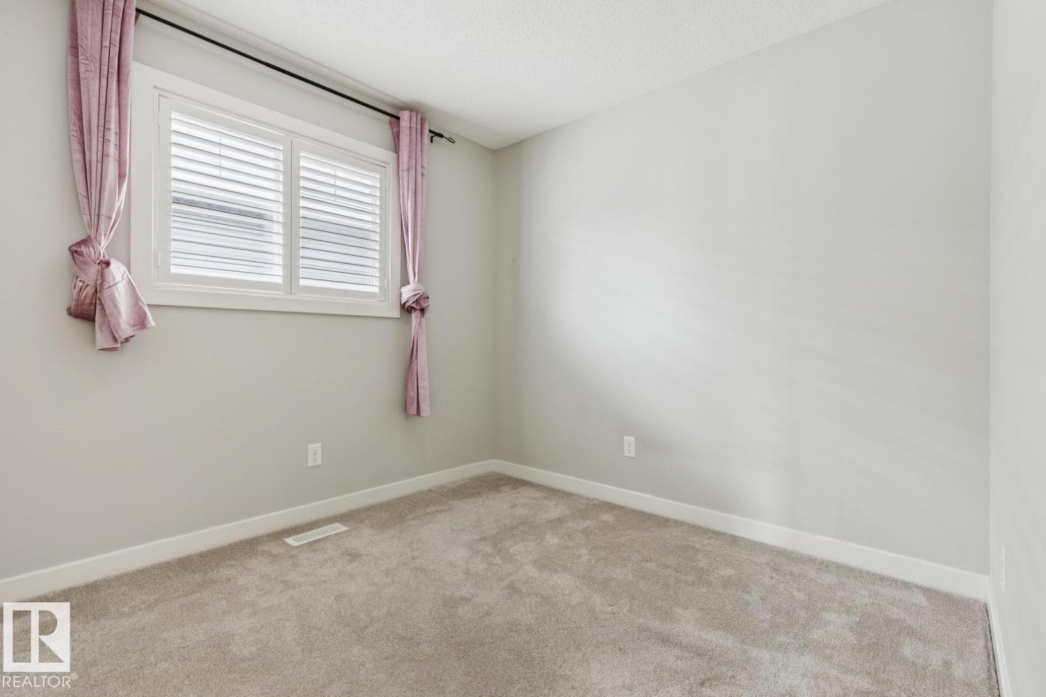 4058 MORRISON WY NW — photo 27 of 40