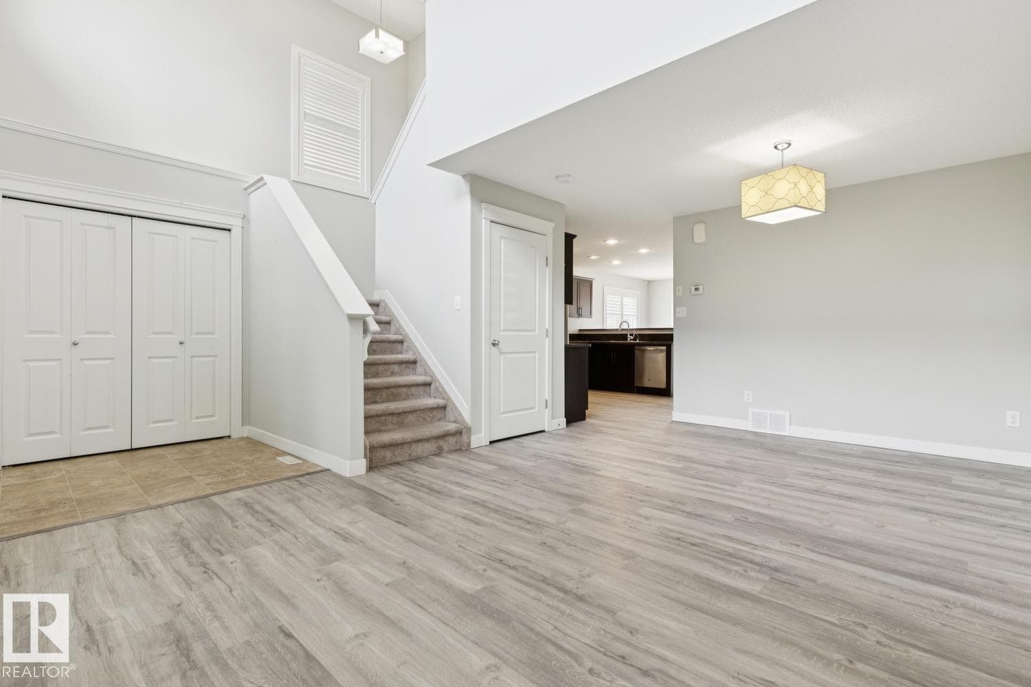 4058 MORRISON WY NW — photo 4 of 40