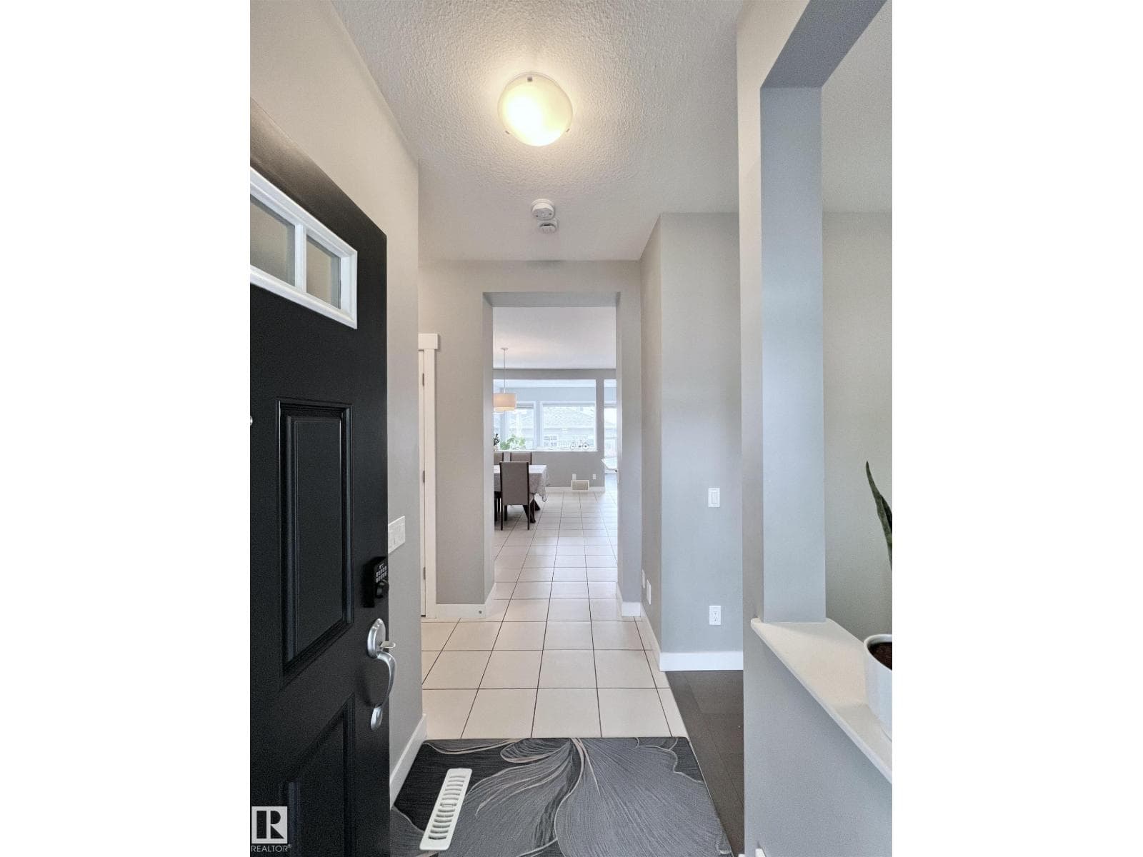 362 CHAPPELLE DR SW — photo 8 of 58
