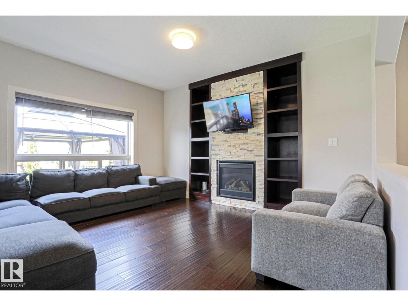 4642 CHARLES WY SW — photo 13 of 39