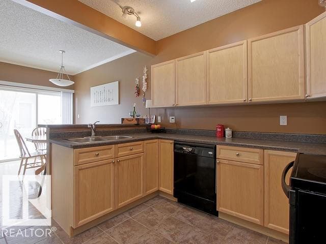 #107 3040 SPENCE WD SW — photo 7 of 22