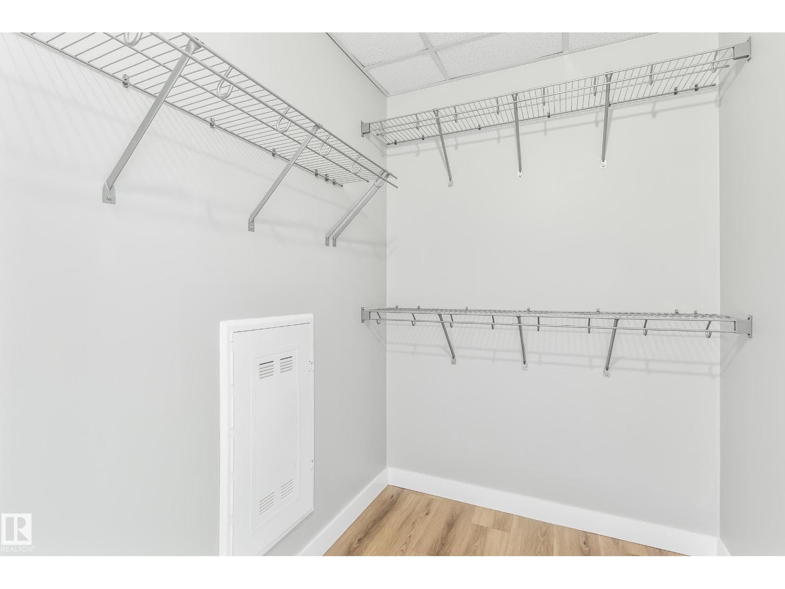 #910 10238 103 ST NW — photo 19 of 40