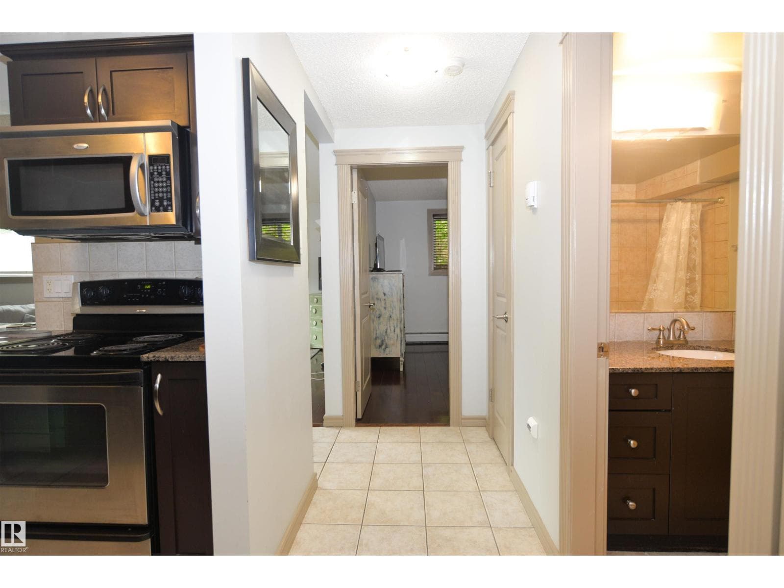 #1 10710 84 AV NW — photo 14 of 22