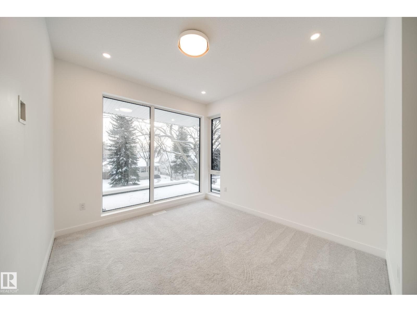 7538 80 AV NW — photo 30 of 40