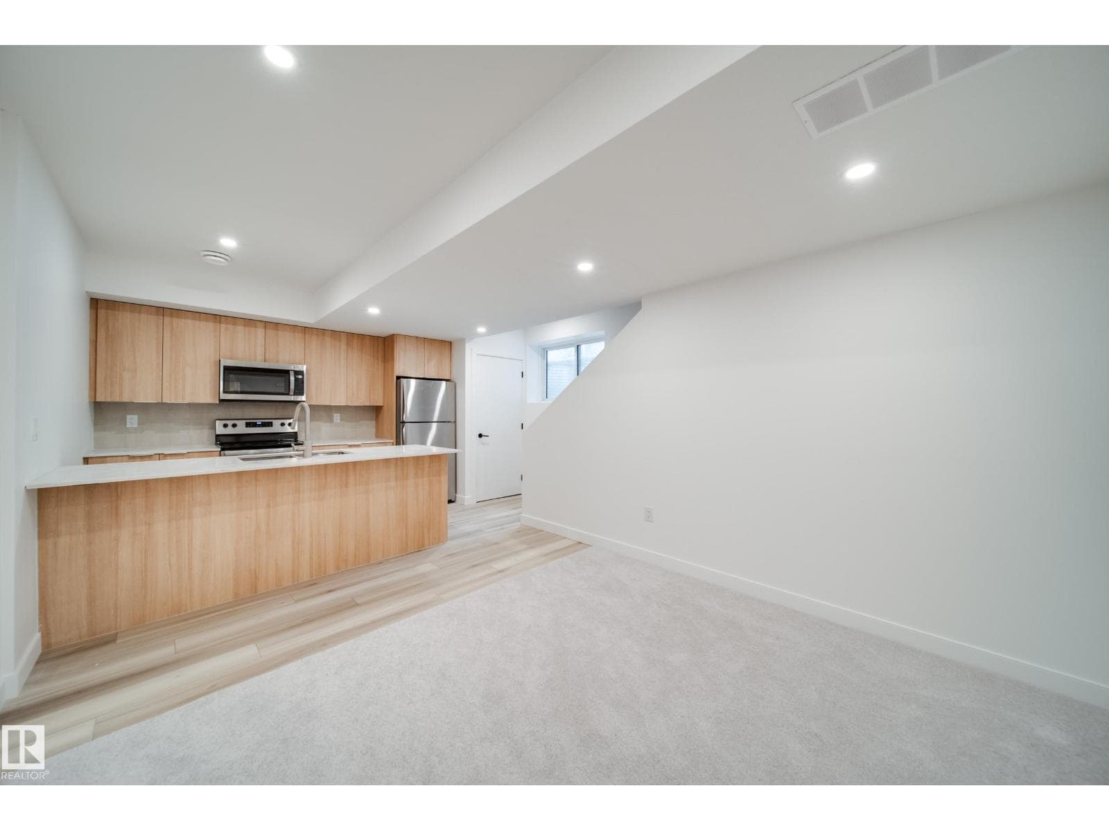 7538 80 AV NW — photo 36 of 40