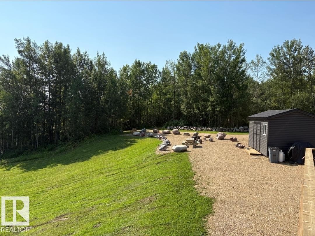 243071 TWP RD 664 — photo 17 of 21
