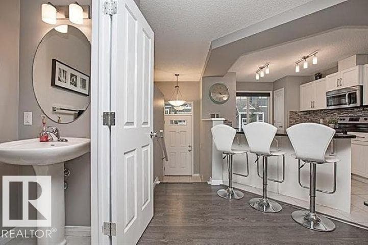 #95 4050 SAVARYN DR SW — photo 3 of 15