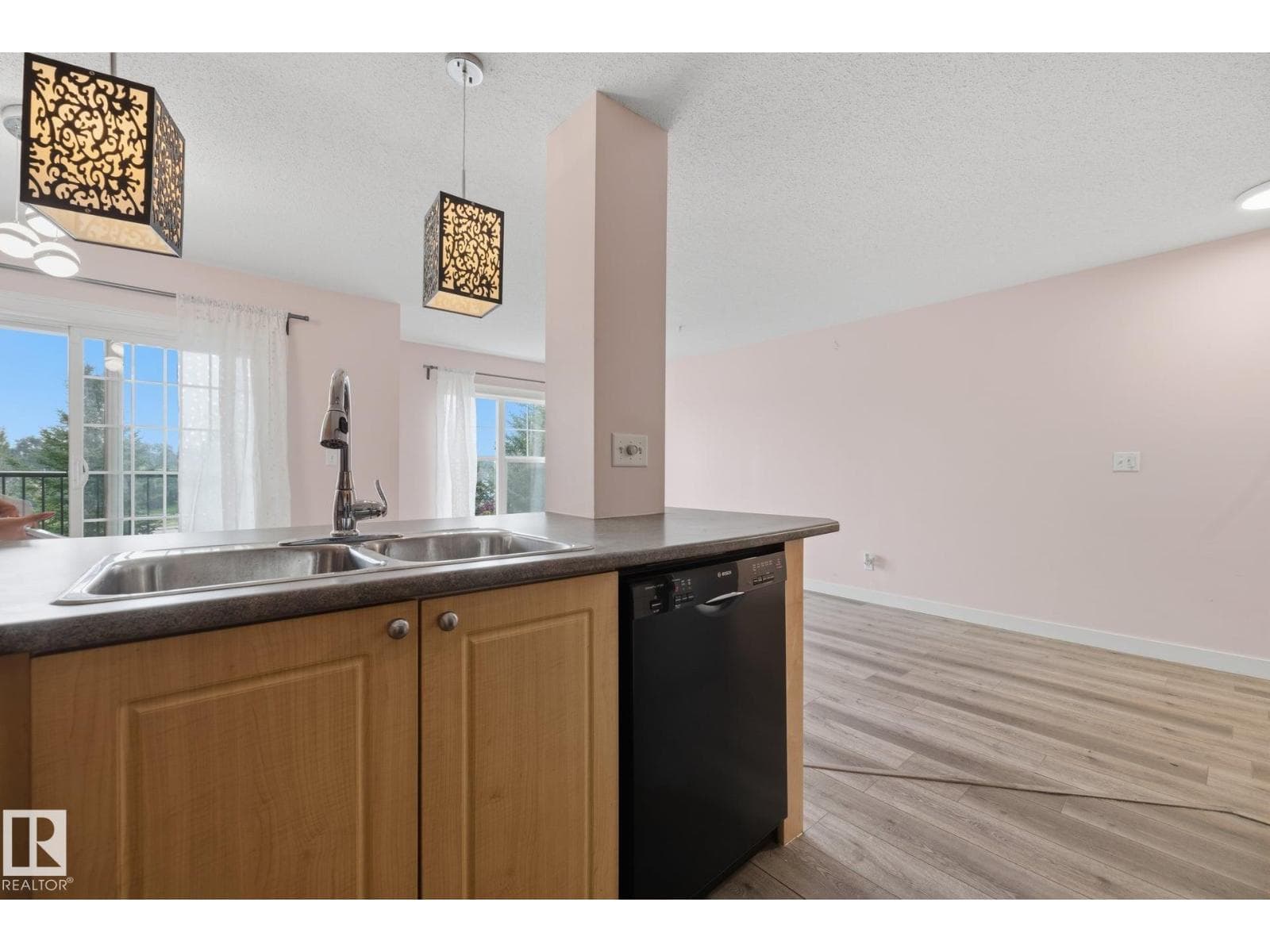 #307 616 MCALLISTER LO SW — photo 10 of 20