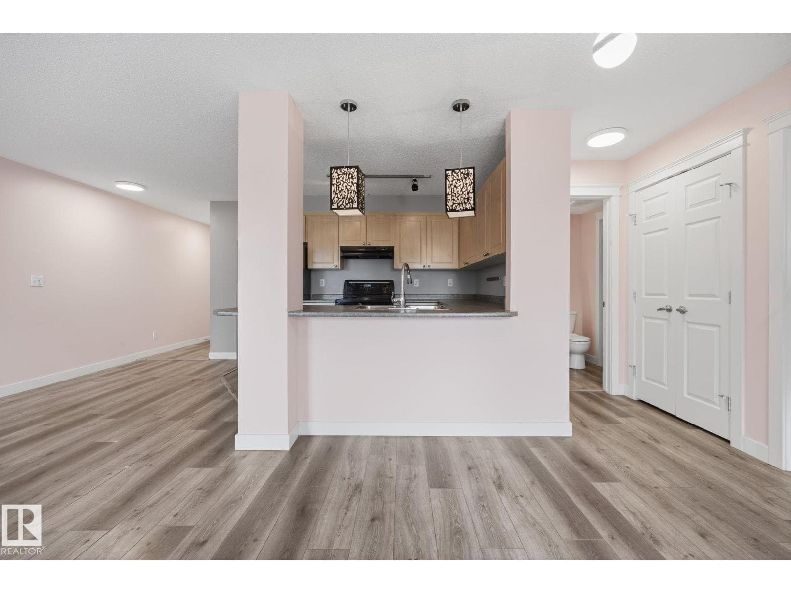 #307 616 MCALLISTER LO SW — photo 11 of 20