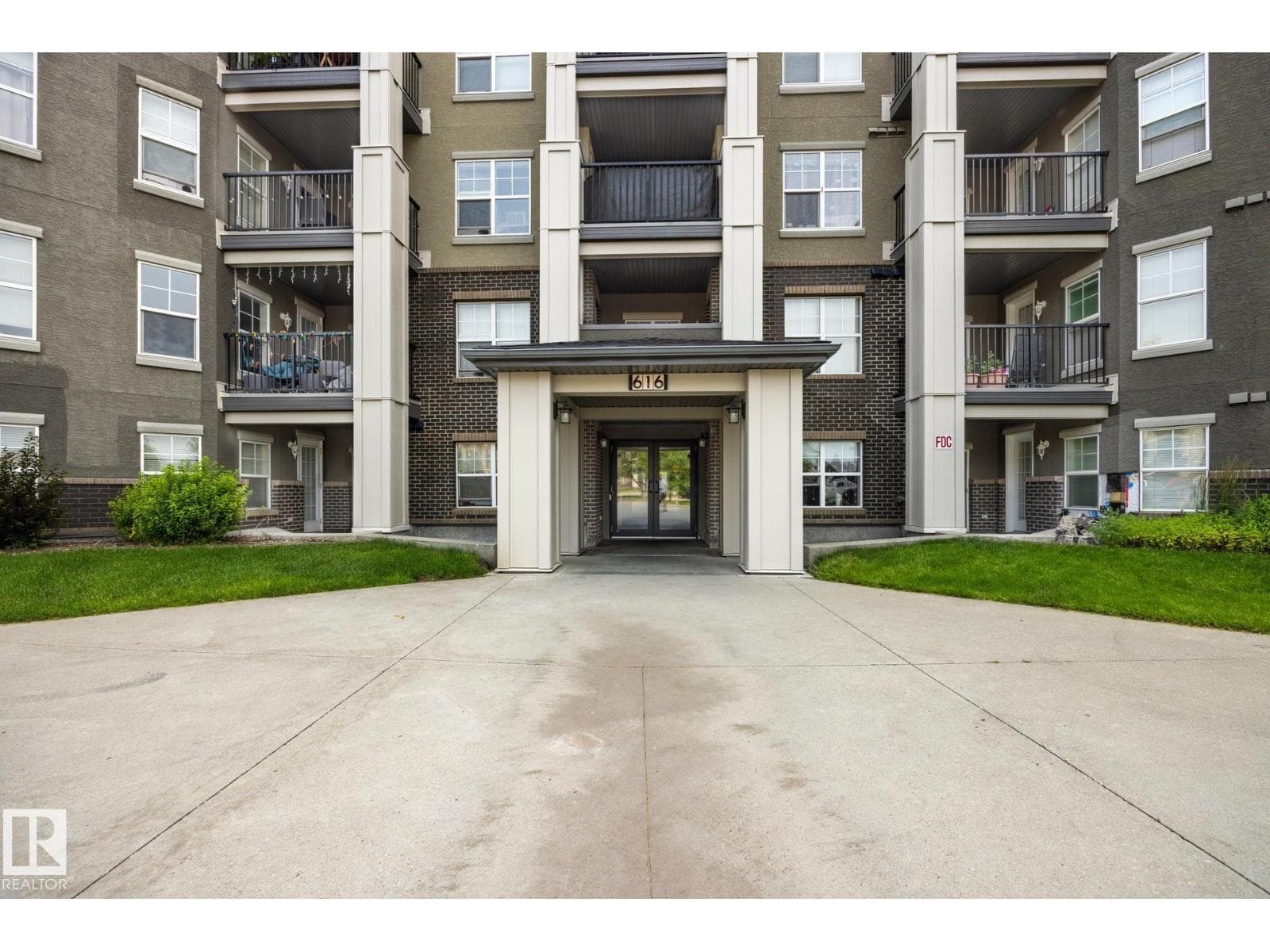 #307 616 MCALLISTER LO SW — photo 2 of 20