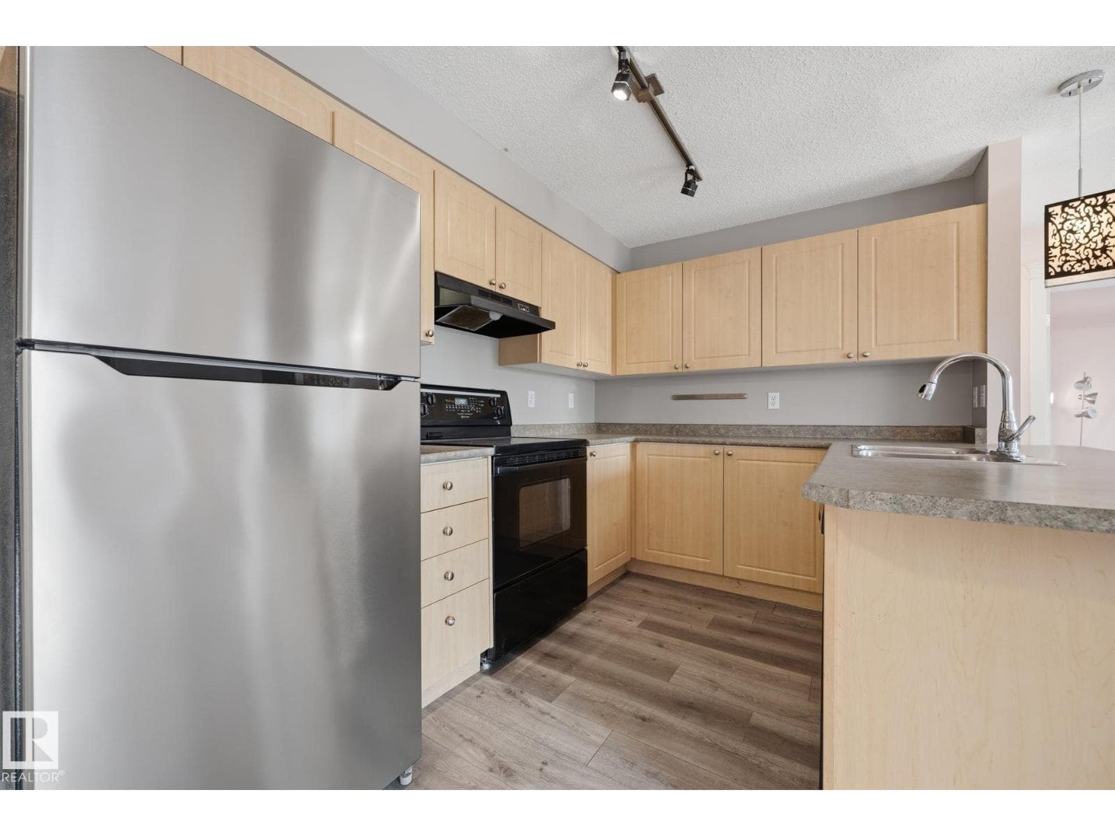 #307 616 MCALLISTER LO SW — photo 9 of 20