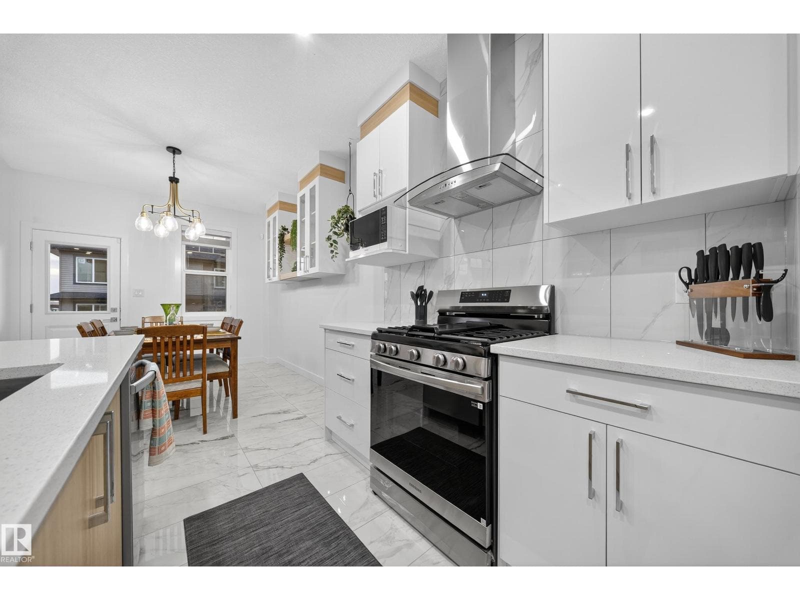 3605 41 AV — photo 18 of 28