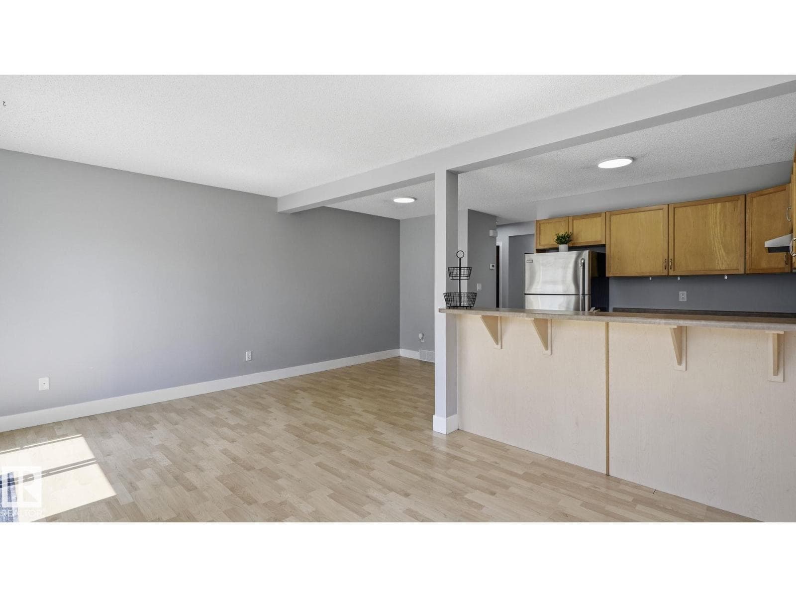 5507 163 AV NW — photo 9 of 29