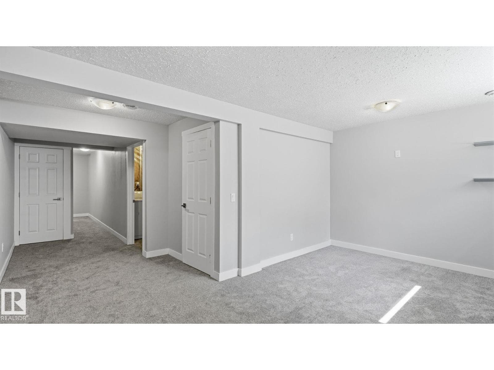 5507 163 AV NW — photo 23 of 29