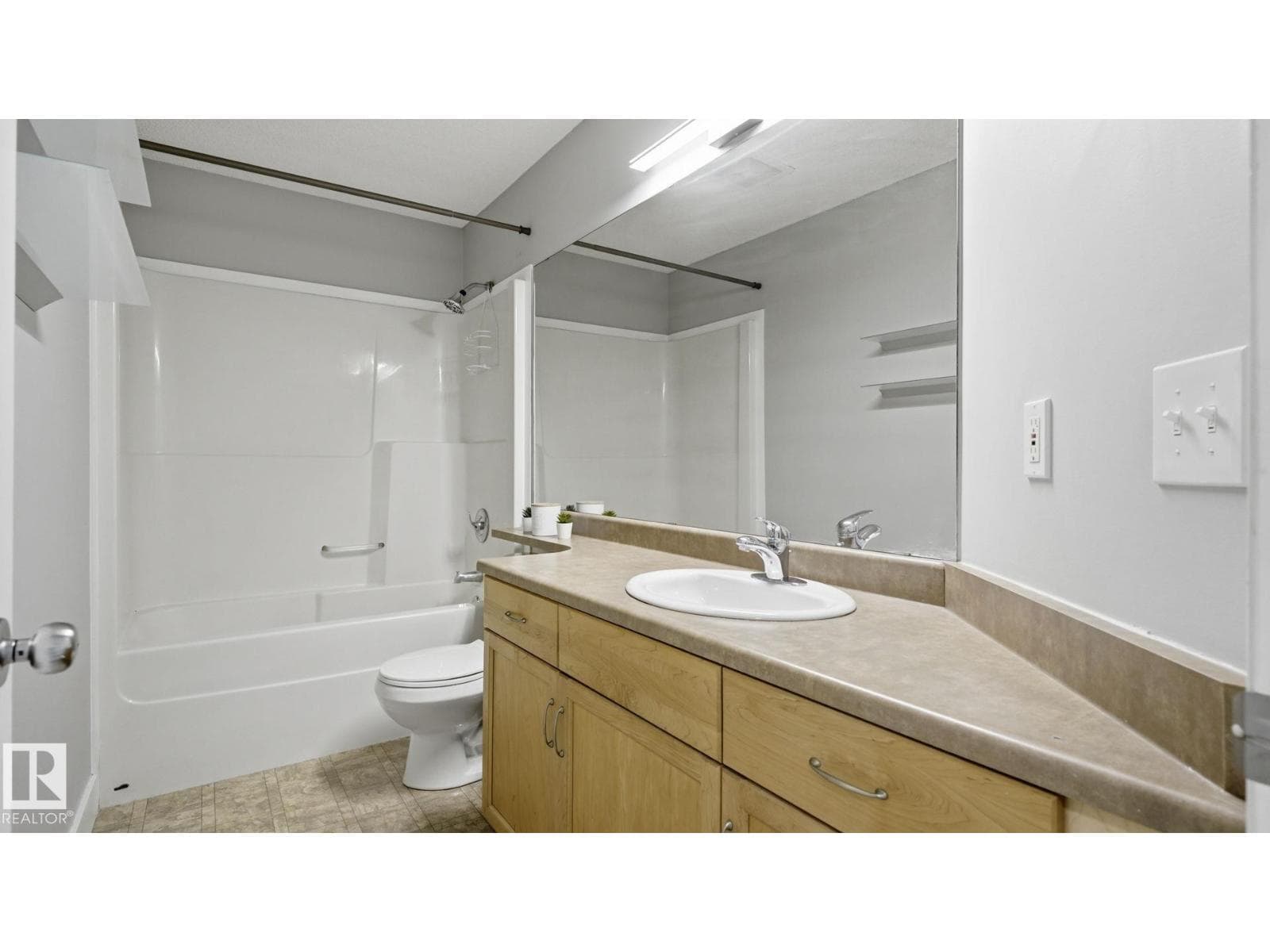 5507 163 AV NW — photo 21 of 29