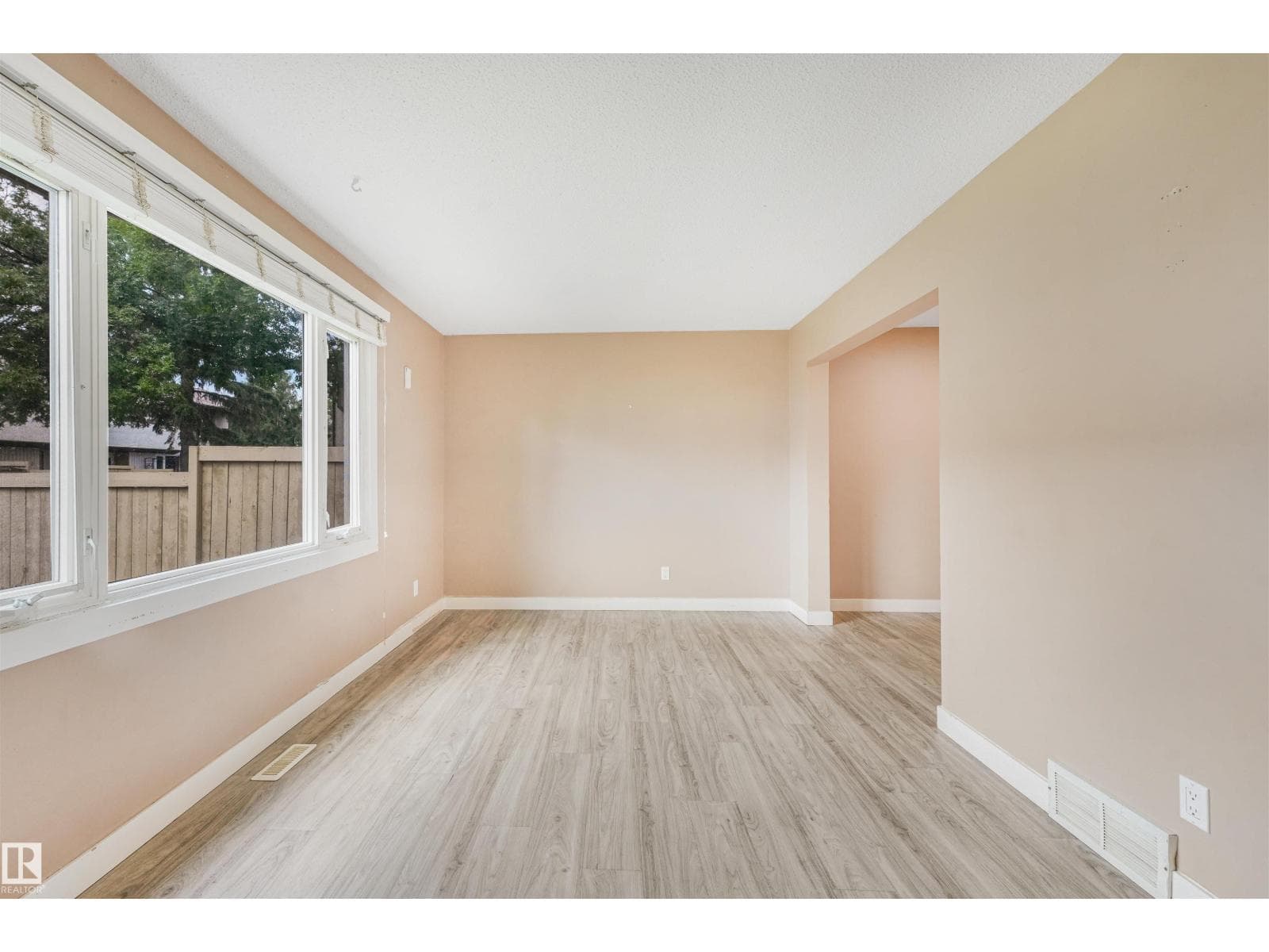 #8 14120 80 ST NW — photo 10 of 29