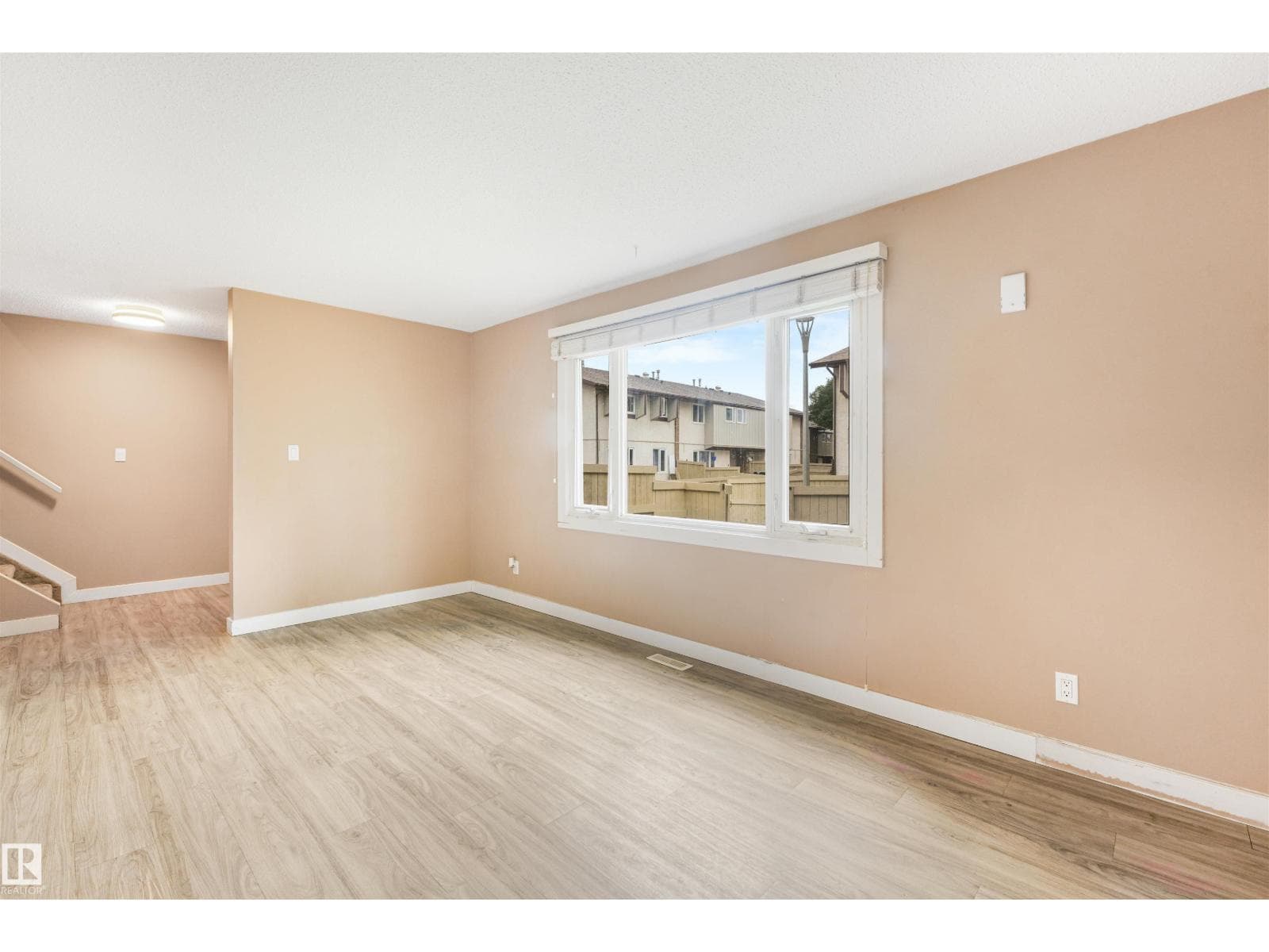 #8 14120 80 ST NW — photo 8 of 29
