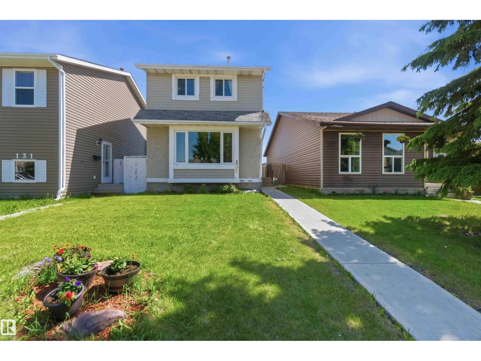 135 BIRCH DR — photo 1 of 54