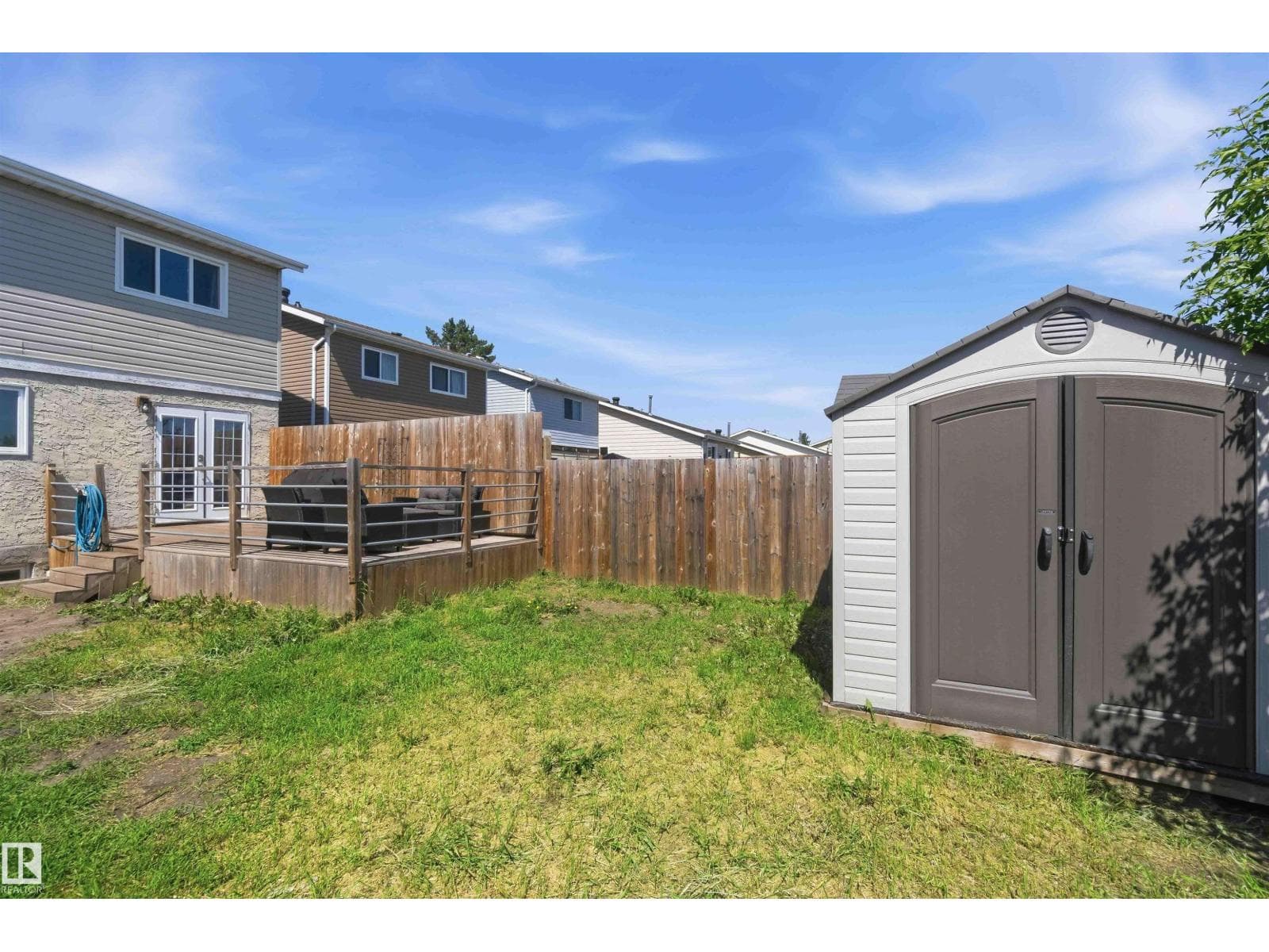135 BIRCH DR — photo 10 of 54