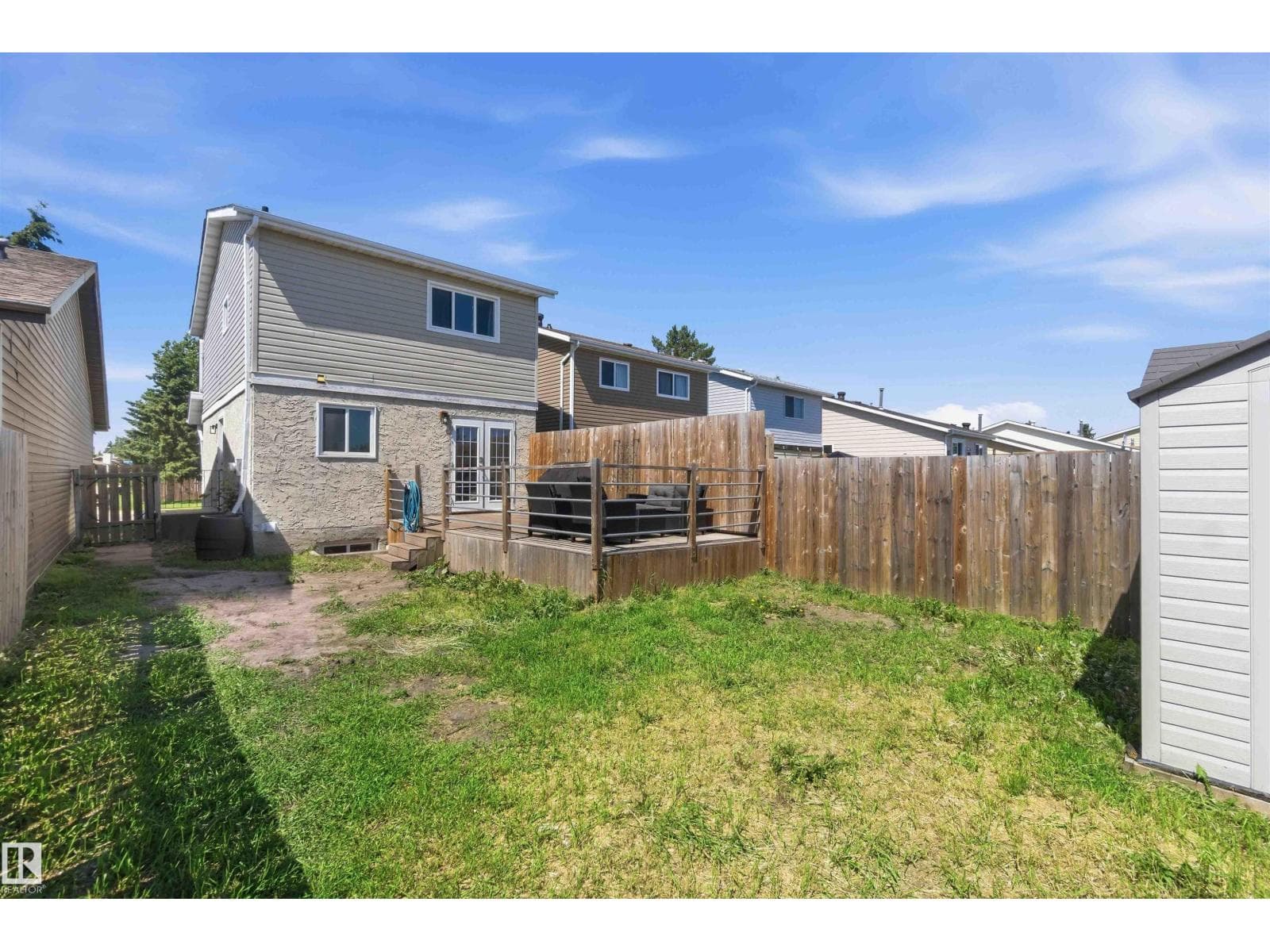 135 BIRCH DR — photo 8 of 54