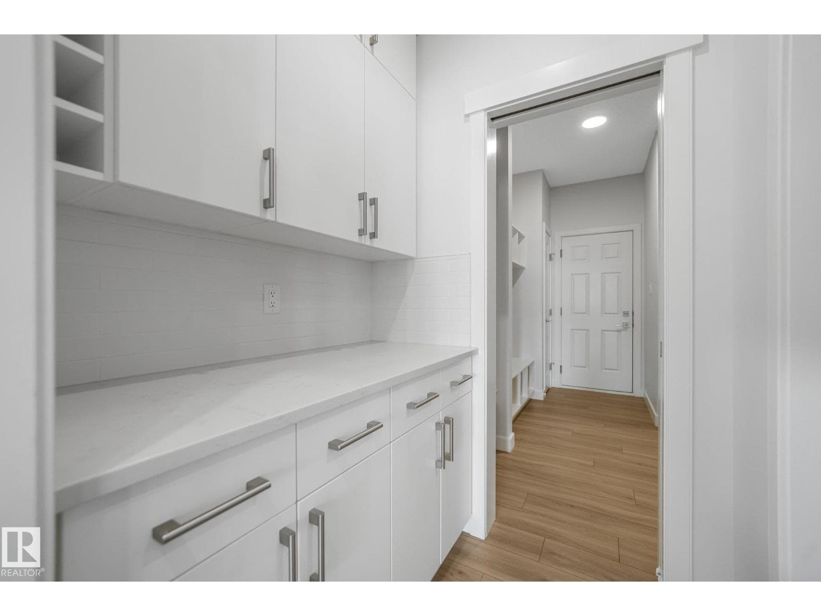 6404 176 AV NW — photo 18 of 75