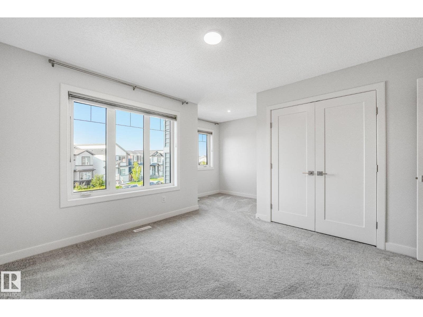 6404 176 AV NW — photo 38 of 75