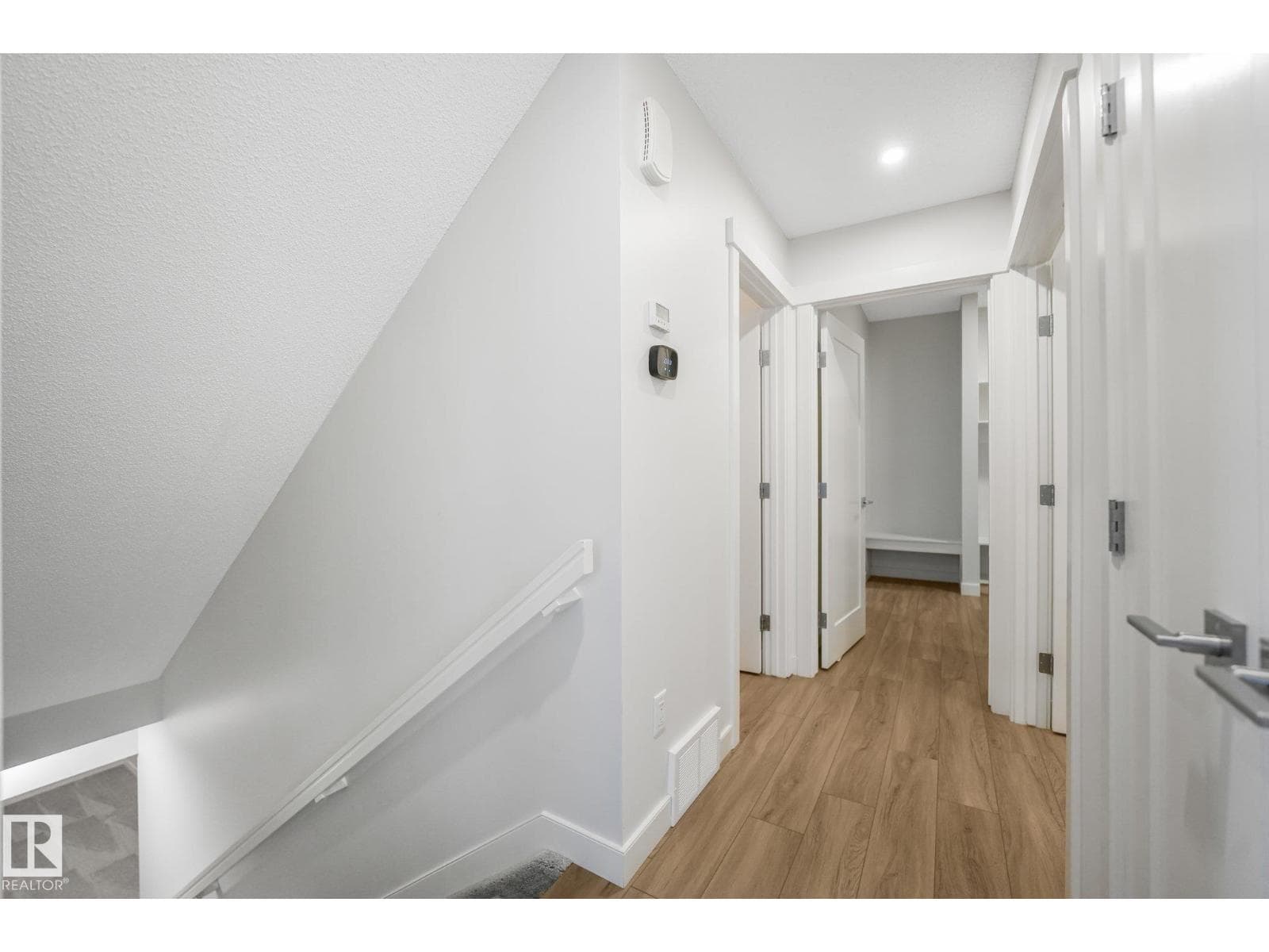 6404 176 AV NW — photo 24 of 75