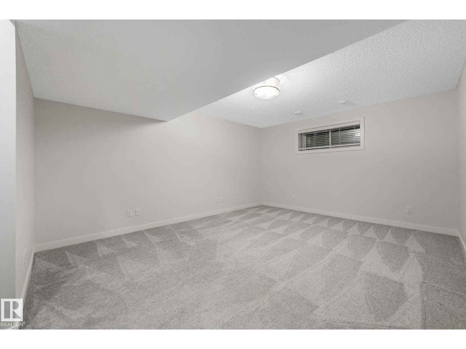 6404 176 AV NW — photo 58 of 75