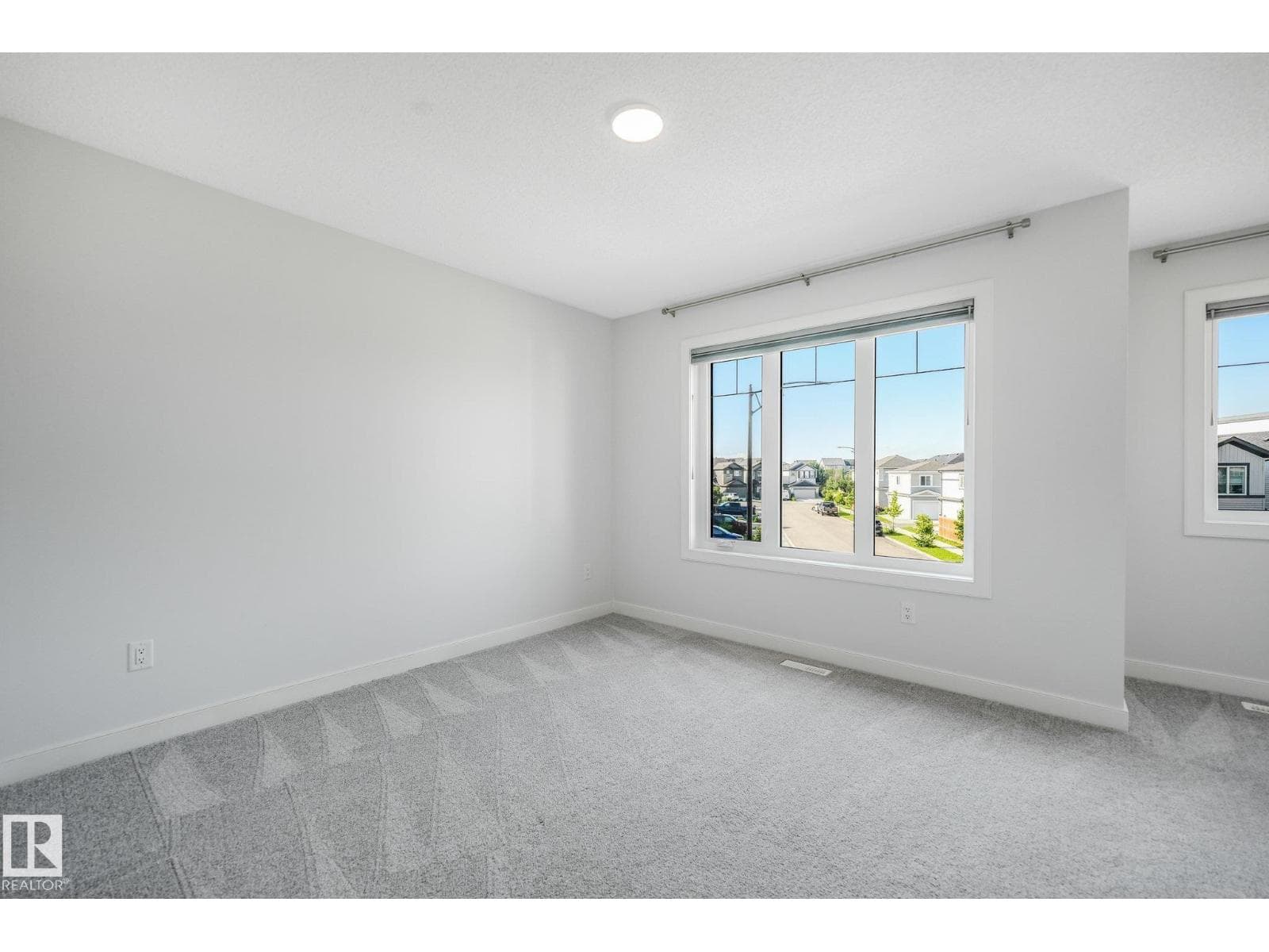6404 176 AV NW — photo 37 of 75