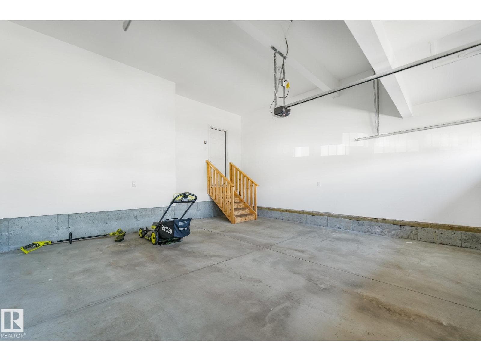 6404 176 AV NW — photo 70 of 75