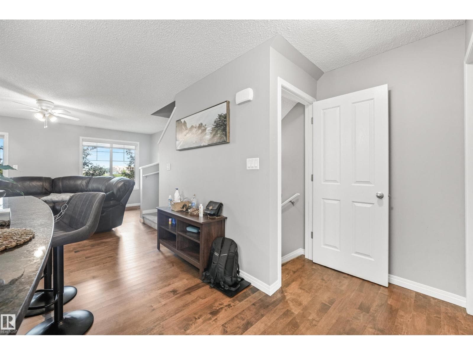 #40 1030 chappelle BV SW — photo 11 of 54
