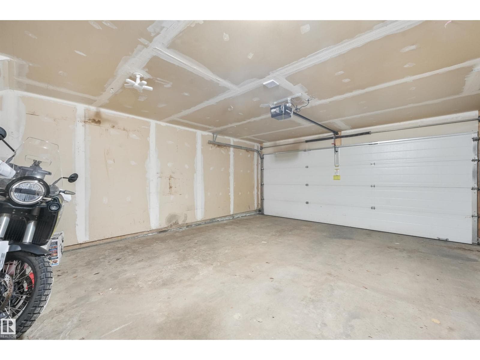 #40 1030 chappelle BV SW — photo 49 of 54