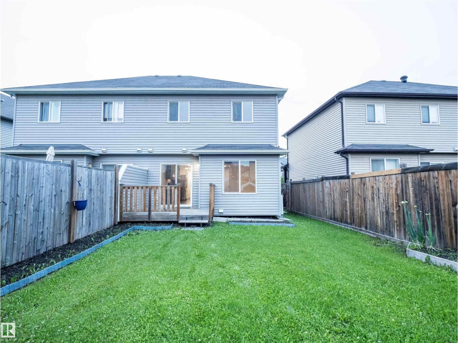 5407 14 AV SW — photo 34 of 44