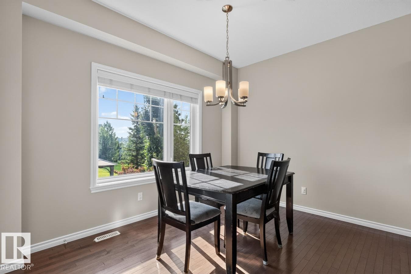 109 SELKIRK PL — photo 14 of 47